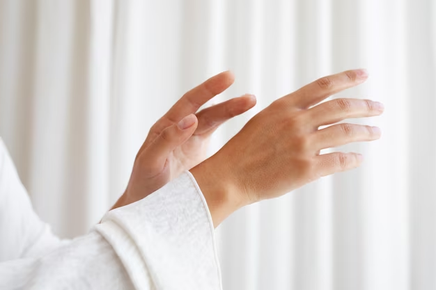 Skin peeling on hands: Causes, Symptoms, and Treatment Options